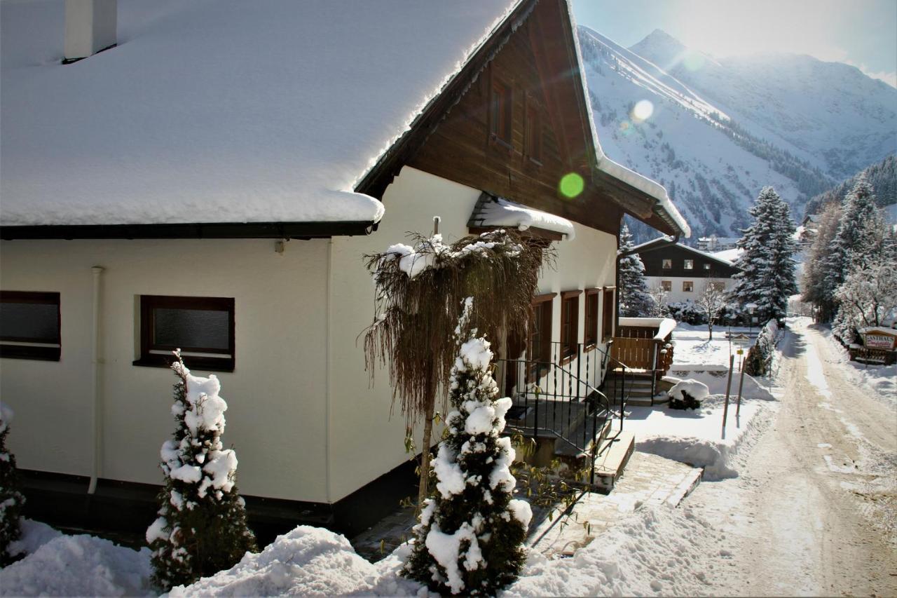 Alpin Haus Berwang Apartamento Exterior foto