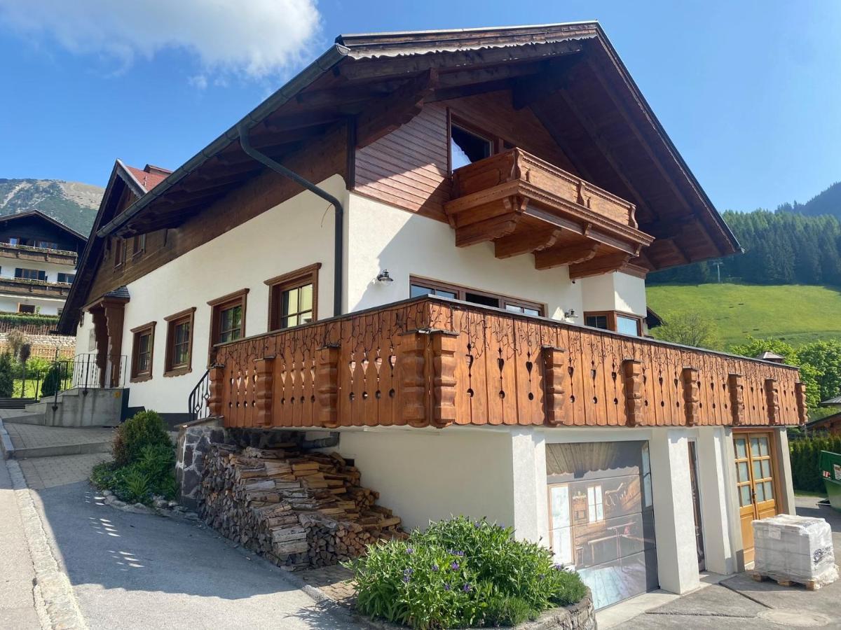 Alpin Haus Berwang Apartamento Exterior foto